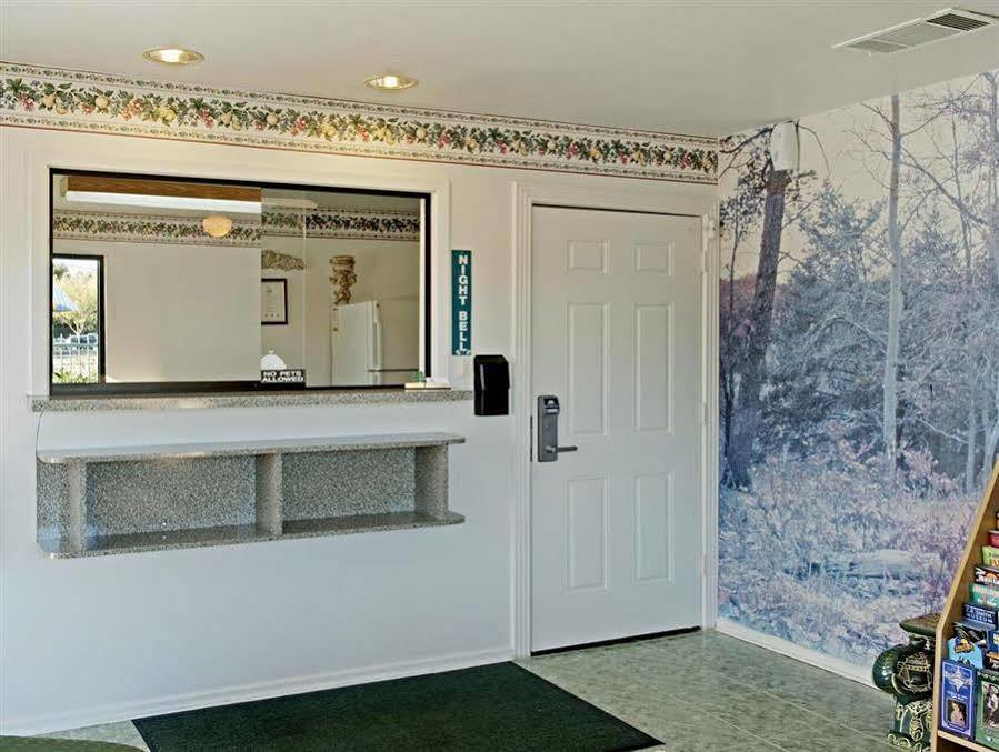 Americas Best Value Inn Mckinney Extérieur photo